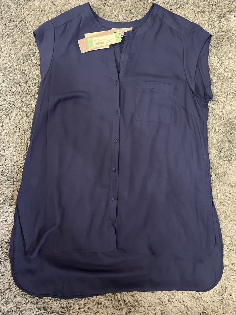 NWT Daniel Rainn Navy Sleeveless Button-Front Tunic Blouse